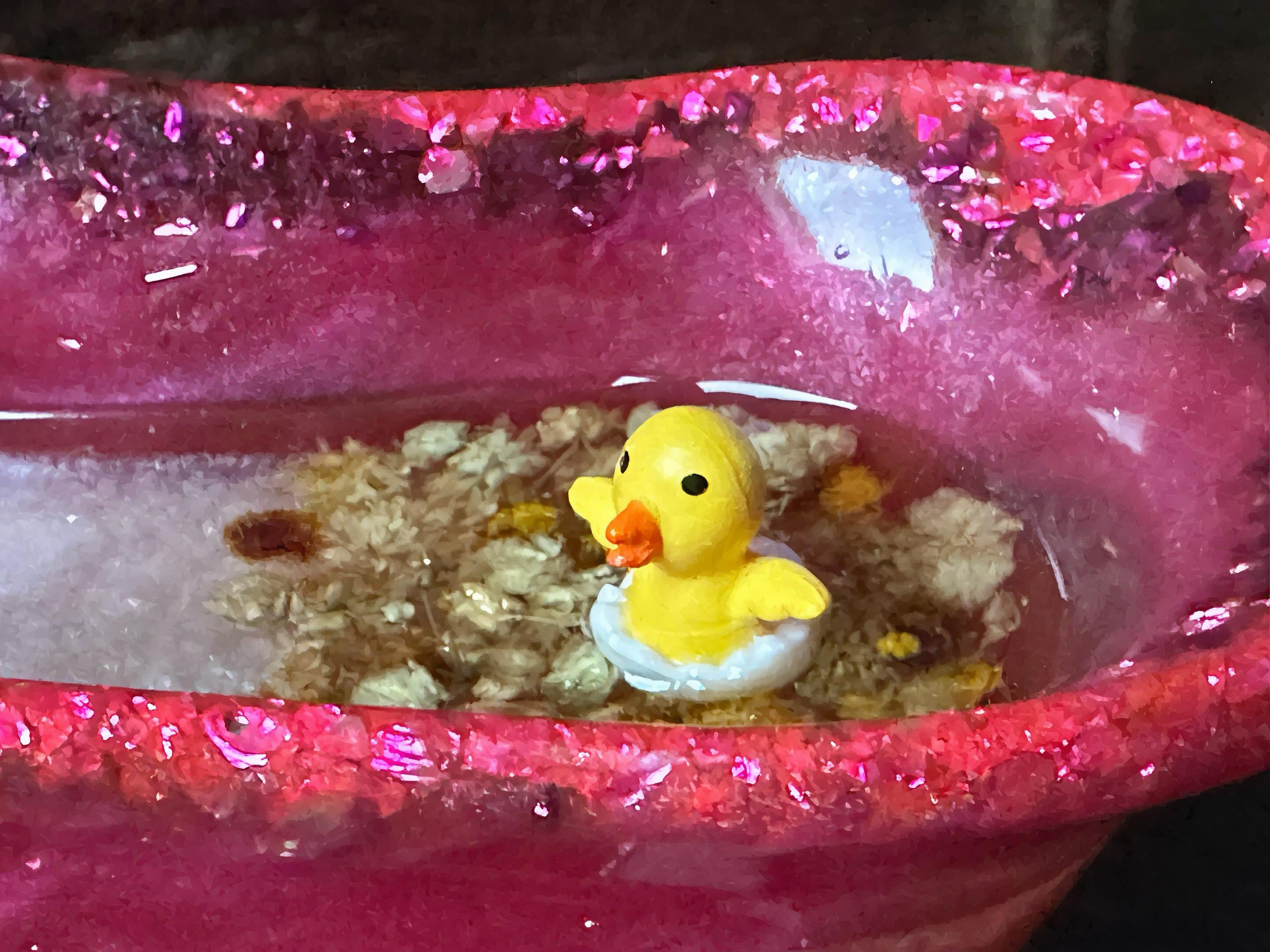 Miniatur-Badewanne aus Resin – Handgefertigte Deko, 16x7 cm